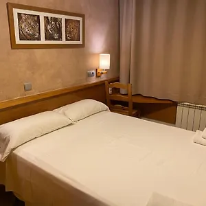 Guest house Galicia, Cardedeu