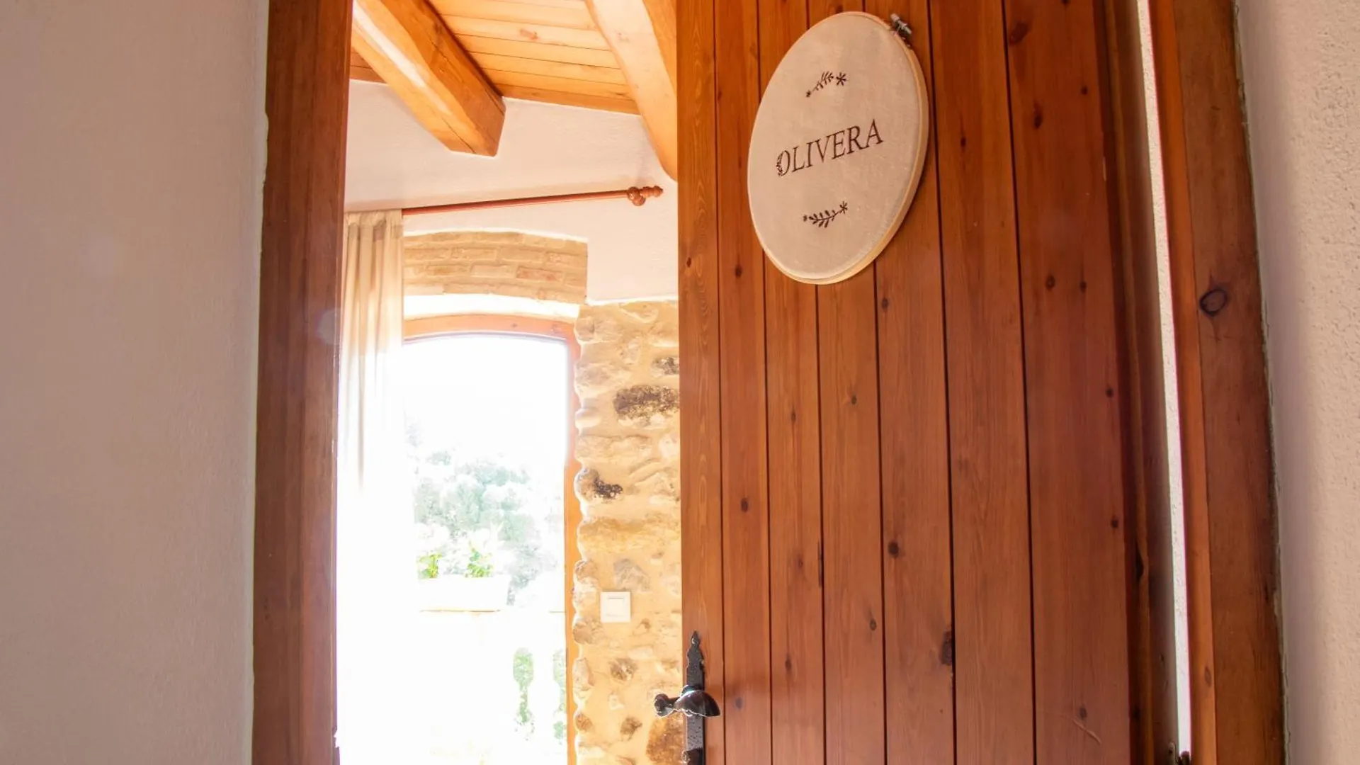 Bed & Breakfast Mas Camins (Adults Only) Bed and Breakfast Avinyonet de Puigventós Spanje