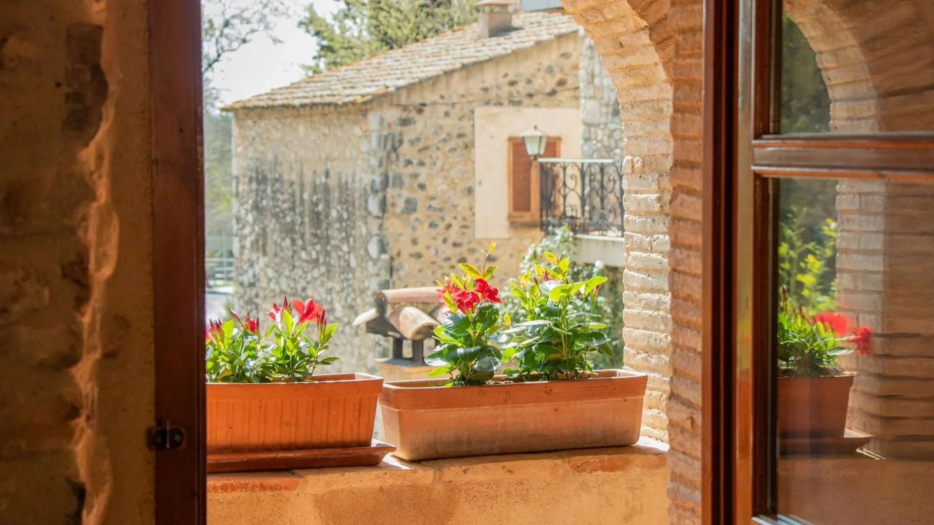 Mas Camins (Adults Only) Bed and Breakfast Avinyonet de Puigventós