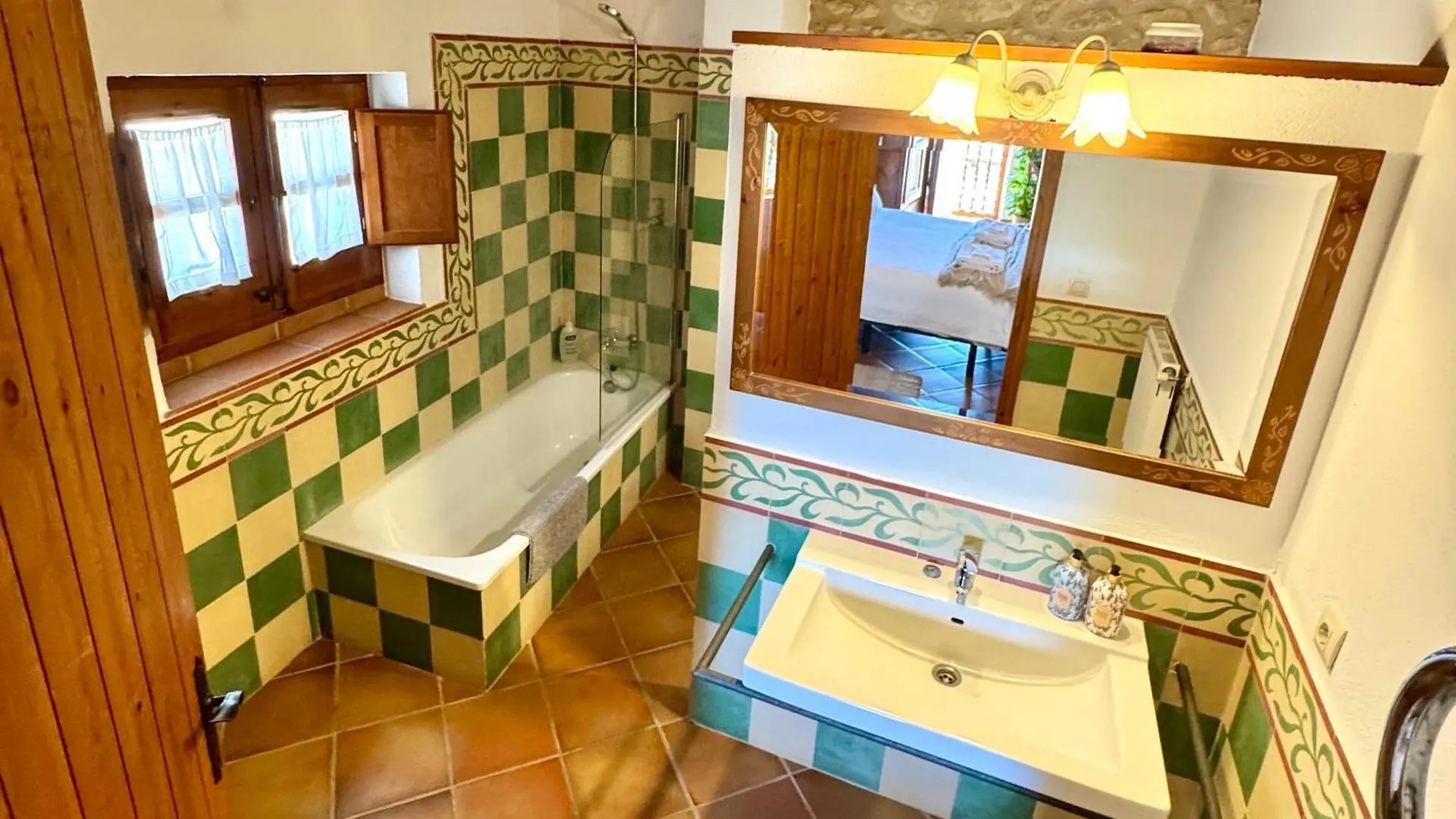 לינה וארוחת בוקר Avinyonet de Puigventós Mas Camins (Adults Only)