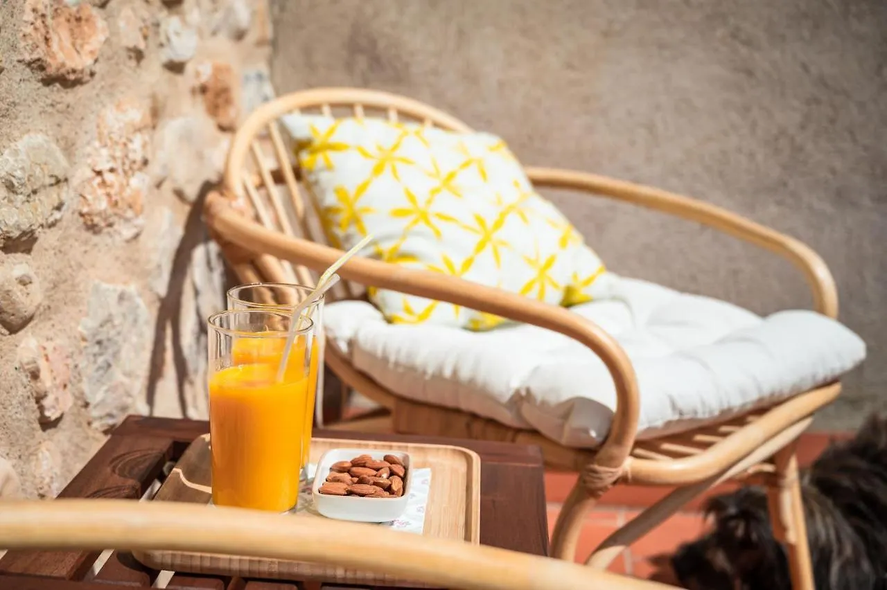 Bed and Breakfast Mas Camins (Adults Only) Avinyonet de Puigventós 0*,
