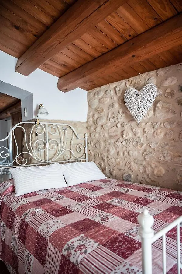 Bed & Breakfast Mas Camins (Adults Only) Bed and Breakfast Avinyonet de Puigventós